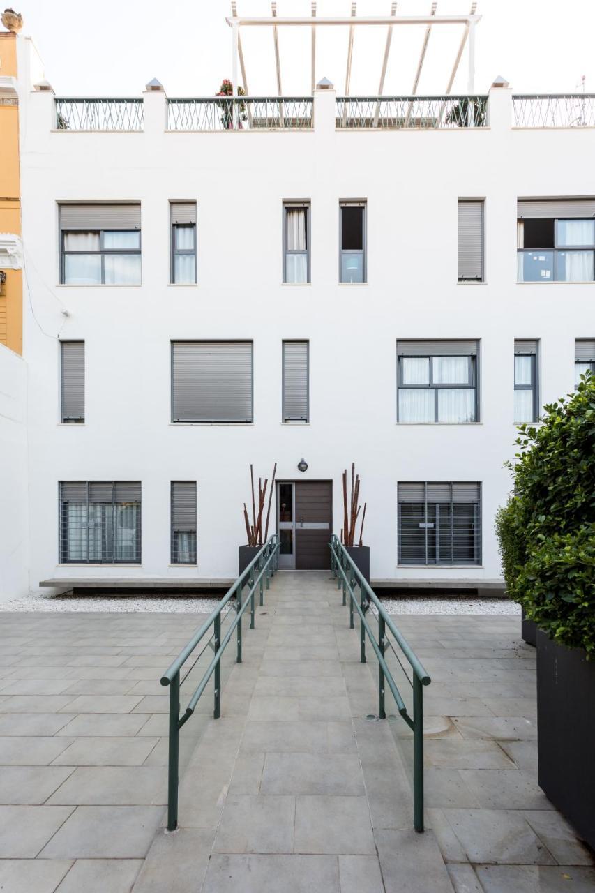 Apartamentos Rg Alameda De Hercules Sevilla Bagian luar foto