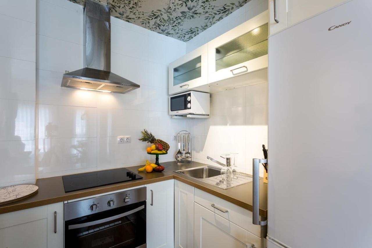 Apartamentos Rg Alameda De Hercules Sevilla Bagian luar foto