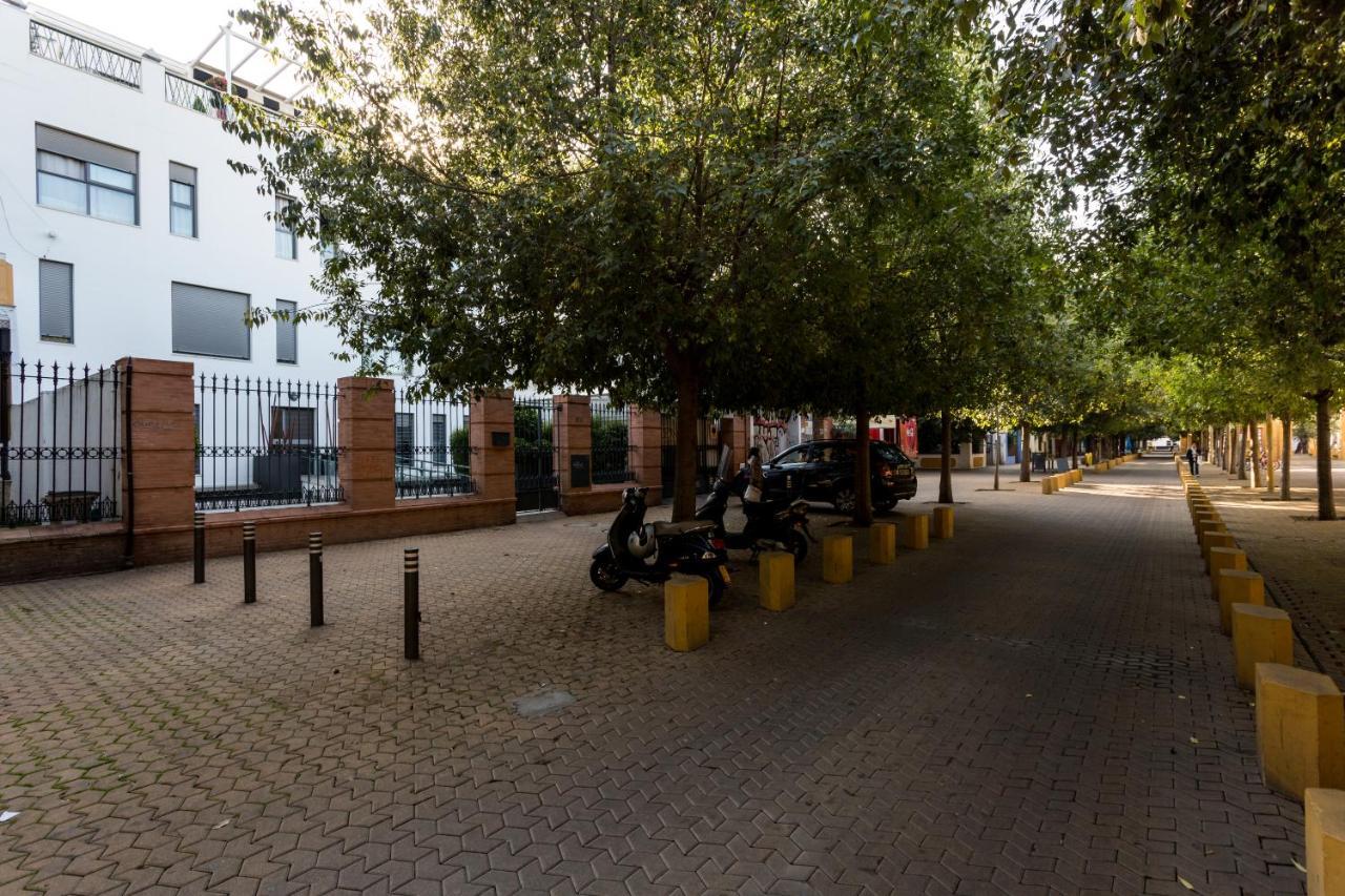 Apartamentos Rg Alameda De Hercules Sevilla Bagian luar foto