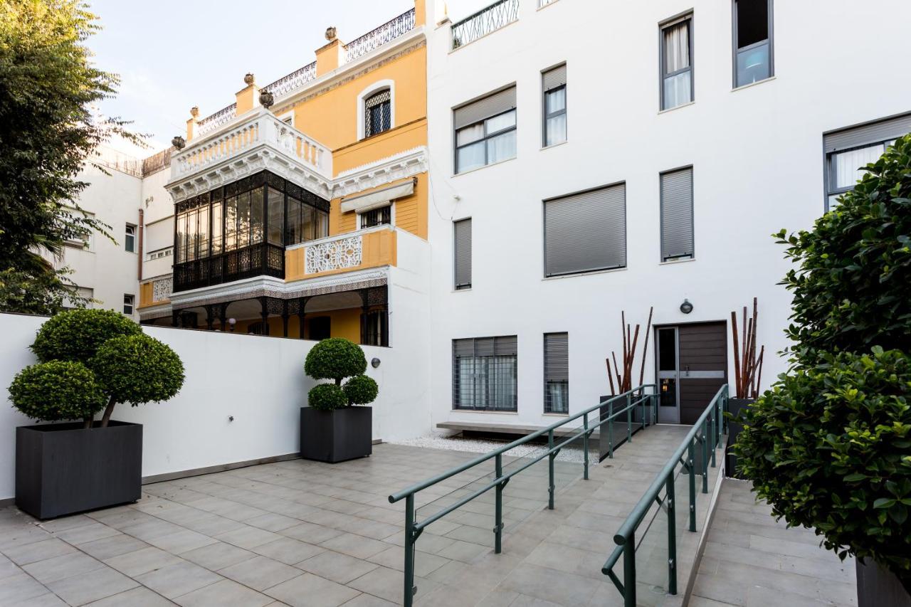 Apartamentos Rg Alameda De Hercules Sevilla Bagian luar foto