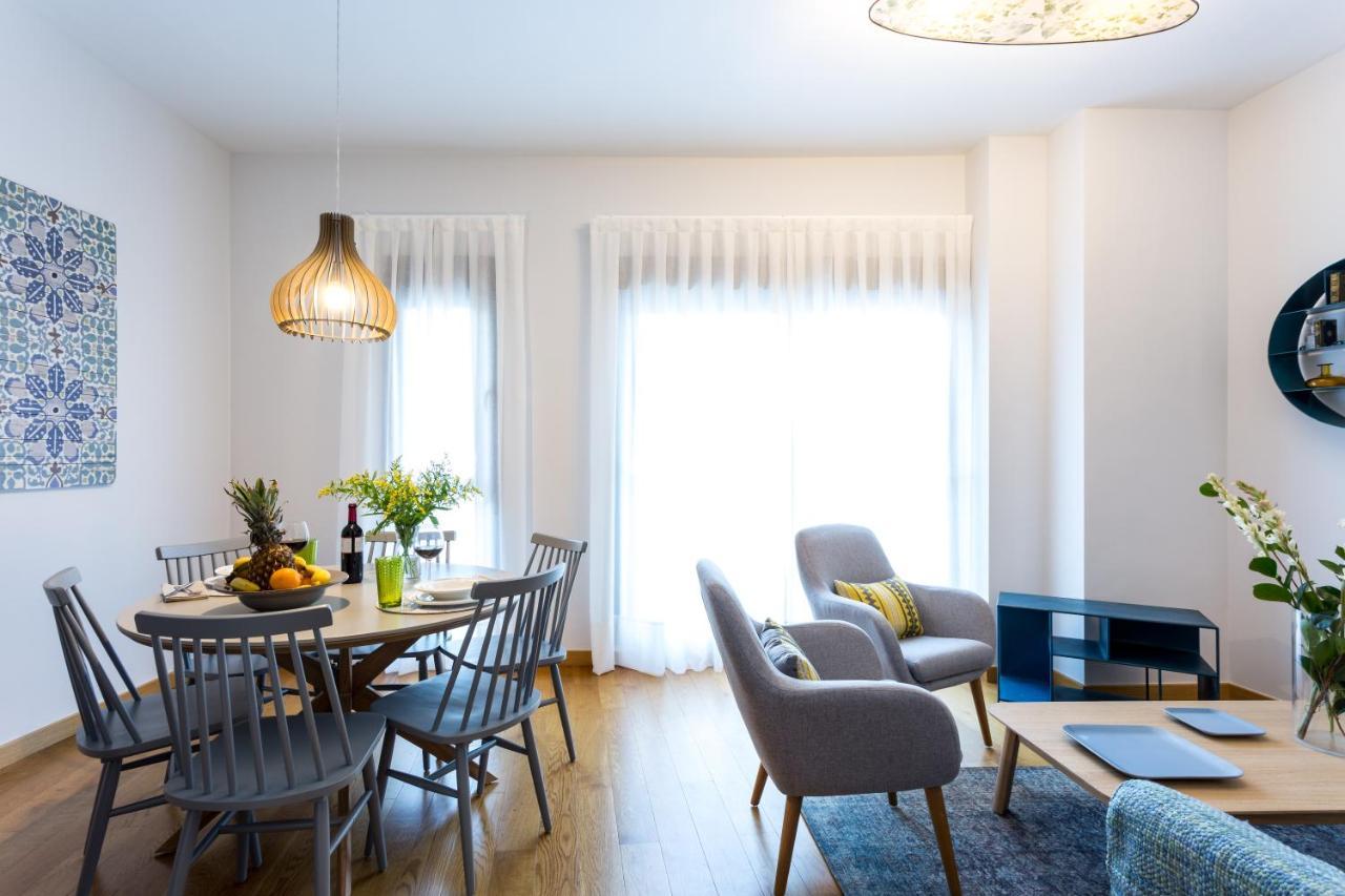 Apartamentos Rg Alameda De Hercules Sevilla Bagian luar foto